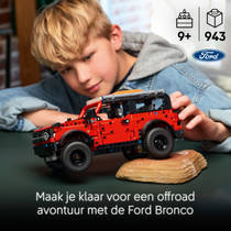 LEGO Technic Ford Bronco SUV 42213 productafbeelding 2