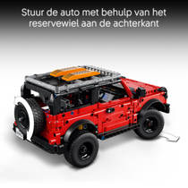 LEGO Technic Ford Bronco SUV 42213 productafbeelding 7