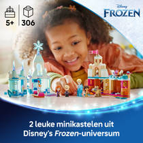 LEGO Disney Princess mini kasteel van Arendelle en Elsa's ijspaleis 43278 productafbeelding 2