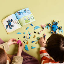 LEGO DREAMZzz Zoey's tijduil 71494 productafbeelding 5