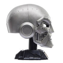 Marvel Legends Series Doctor Doom helm productafbeelding 4
