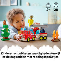 LEGO DUPLO brandweertruck met slang en brandweerman 10473 productafbeelding 2