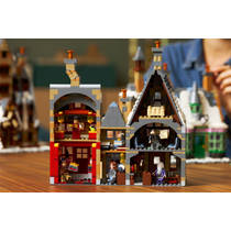 LEGO Harry Potter het dorp Zweinsveld verzameleditie 76457 productafbeelding 4