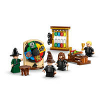 LEGO Harry Potter kasteel Zweinstein: sorteerhoedceremonie 76460 productafbeelding 5