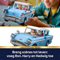 LEGO Harry Potter betoverde vliegende Ford Anglia 76470 productafbeelding 10