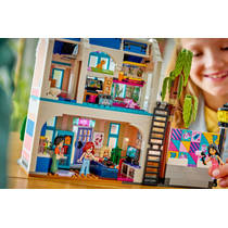 LEGO Friends Lianns huis 42687 productafbeelding 2