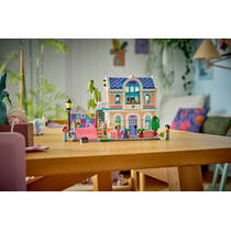 LEGO Friends Lianns huis 42687 productafbeelding 5