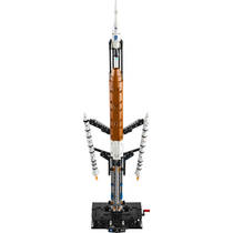 LEGO Technic NASA Artemis ruimteraket 42221 productafbeelding 4