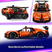 LEGO Technic Bugatti Chiron Pur Sport hypercar 42222 productafbeelding 8