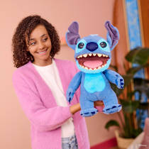 Disney Stitch Puppetronic RealFX interactieve knuffel productafbeelding 8