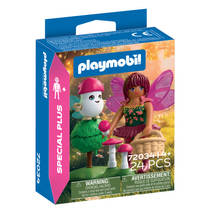 PLAYMOBIL SpecialPLUS fee met schattig hulpje 72034 productafbeelding 2