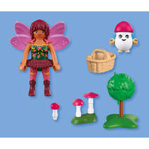 PLAYMOBIL SpecialPLUS fee met schattig hulpje 72034 productafbeelding 3
