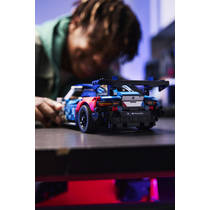 LEGO Technic BMW M4 GT3 EVO racewagen 42226 productafbeelding 7