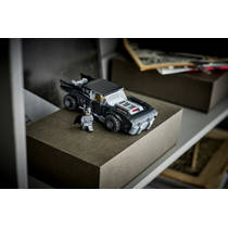 LEGO DC The Batman Batmobile 76332 productafbeelding 4