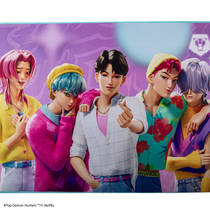 KPop Demon Hunters Saja Boys XL bureaumat productafbeelding 4