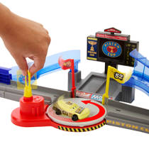 Disney Pixar Cars Piston Cup stuntbaan productafbeelding 2