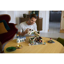 LEGO Icons winkelstraat 11371 productafbeelding 3