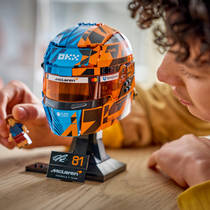 LEGO Editions McLaren Mastercard F1 Team helm van Oscar Piastri 43017 productafbeelding 2