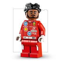LEGO Editions Scuderia Ferrari HP helm van Lewis Hamilton 43022 productafbeelding 8