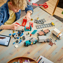 LEGO City containertrein met kraan en vrachtwagen 60509 productafbeelding 3