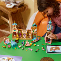 LEGO Disney Princess Rapunzels kasteel 43297 productafbeelding 3