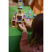 LEGO Disney Princess Rapunzels kasteel 43297 productafbeelding 2
