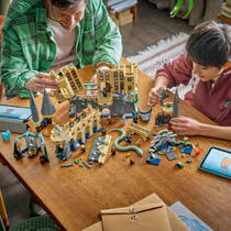 LEGO Harry Potter Kasteel Zweinstein: Oostvleugel 76473 productafbeelding 7