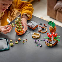 LEGO Harry Potter Zweinstein: Kruidenkunde planten 76474 productafbeelding 3