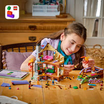 LEGO Friends gezellige boshut in de herfst 42705 productafbeelding 2