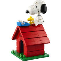 LEGO Ideas Peanuts: Snoopy's hondenhok 21368 productafbeelding 2