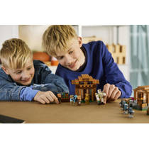 LEGO Minecraft oproeper dorpsaanval 21596 productafbeelding 4