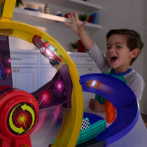 Disney Pixar Cars race om Bliksem McQueen te vieren racebaan productafbeelding 6