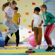 Gear2Play Jump-it Wipeout! Spring Challenge spel productafbeelding 5
