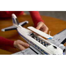 LEGO Icons Douglas DC-3 Pan Am passagiersvliegtuig 11378 productafbeelding 7