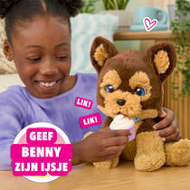 FurReal Benny de knuffel- en kus puppy productafbeelding 3