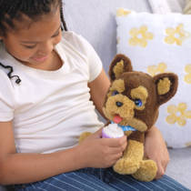 FurReal Benny de knuffel- en kus puppy productafbeelding 9