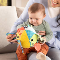 Lamaze Freddie de Vuurvlieg pluchen ontdekkingsbal productafbeelding 8