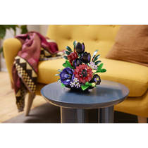 LEGO Botanicals donker bloemstuk 11513 productafbeelding 8