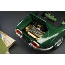 LEGO Icons Jaguar E-Type 11381 productafbeelding 6