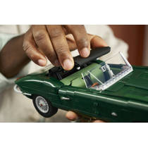 LEGO Icons Jaguar E-Type 11381 productafbeelding 5