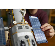 LEGO Icons ruimtetelescoop Hubble 11382 productafbeelding 6