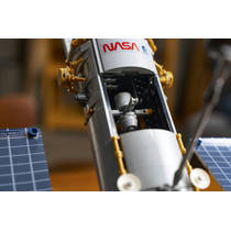 LEGO Icons ruimtetelescoop Hubble 11382 productafbeelding 5