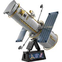 LEGO Icons ruimtetelescoop Hubble 11382 productafbeelding 9