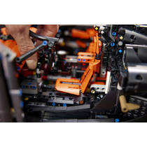 LEGO Technic Koenigsegg Saidair's Spear megacar 42232 productafbeelding 10