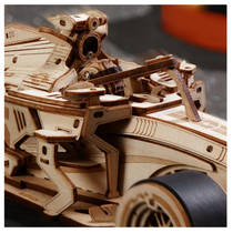 Houten raceauto productafbeelding 3