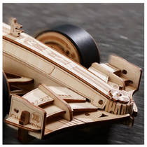 Houten raceauto productafbeelding 4