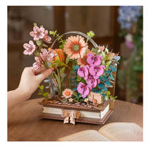 Robotime Rowood houten boek met bloemen productafbeelding 6
