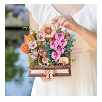 Robotime Rowood houten boek met bloemen productafbeelding 7
