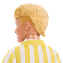 Barbie Fashionista Ken pop in oranje shorts en gestreept shirt productafbeelding 4