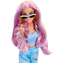 Barbie luxe stijl pop met 4 outfits productafbeelding 3